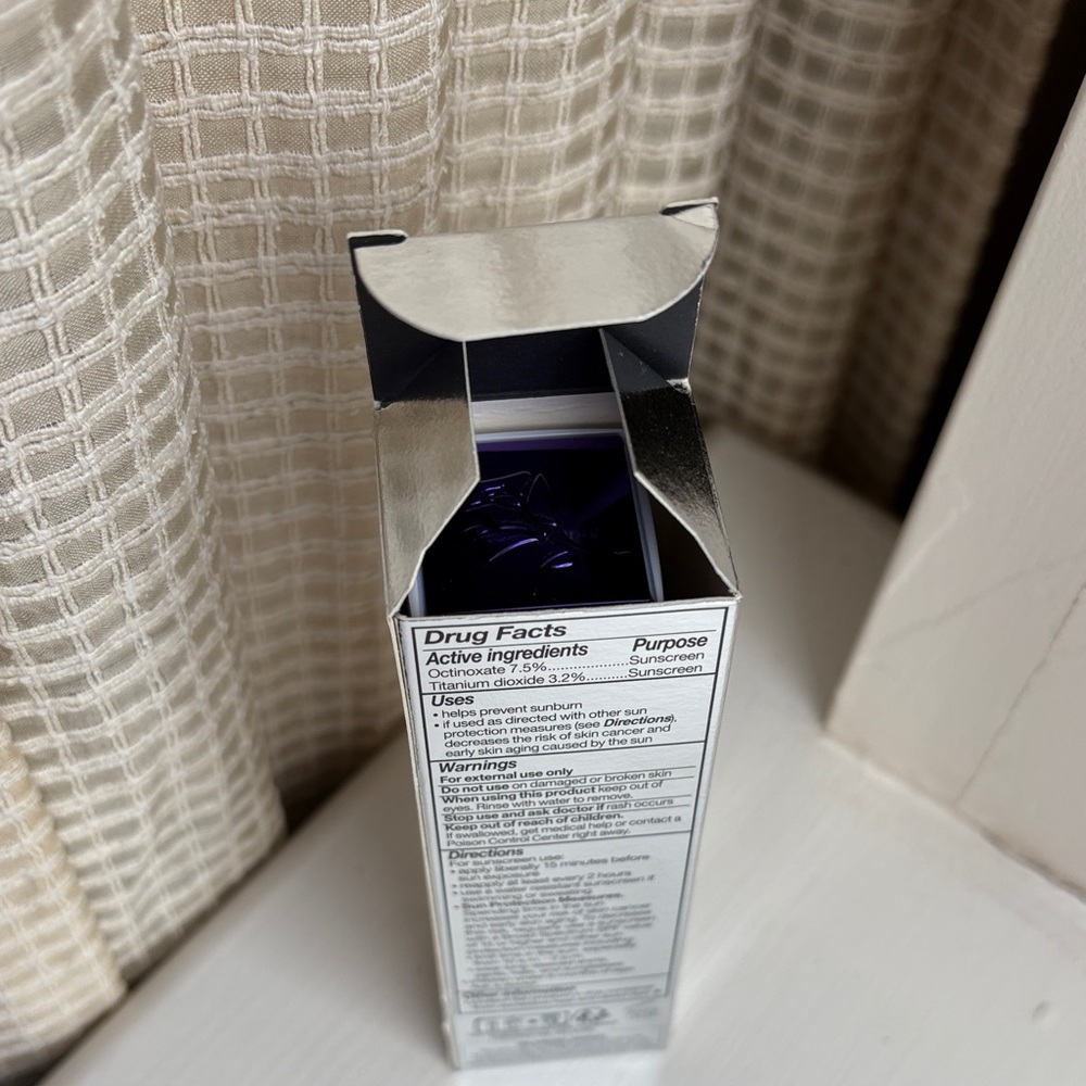 Lancôme Rénergie Lift Makeup SPF 27  Dore 20 (w) 360 - Picture 10 of 11